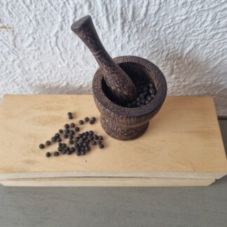 Petit mortier et pilon en bois de palmier à sucre